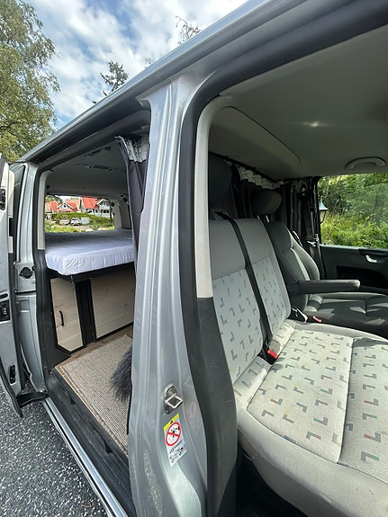 Volkswagen Transporter 8 of 11