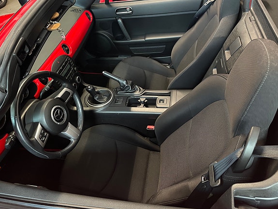 Mazda MX-5 8 of 15