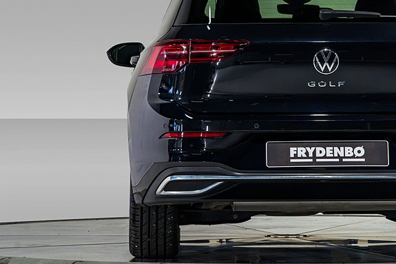 Volkswagen Golf VIII 7 of 28