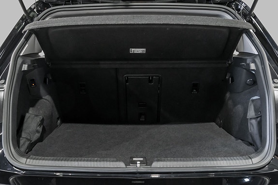 Volkswagen Golf VIII 25 of 28