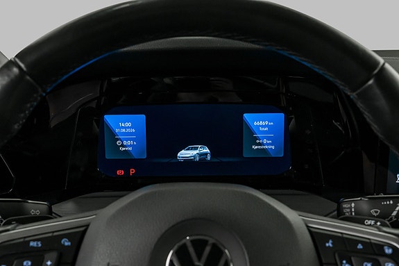 Volkswagen Golf VIII 10 of 28