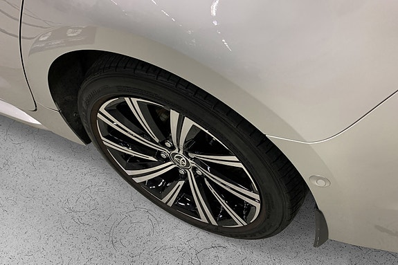 Toyota Corolla 13 of 13