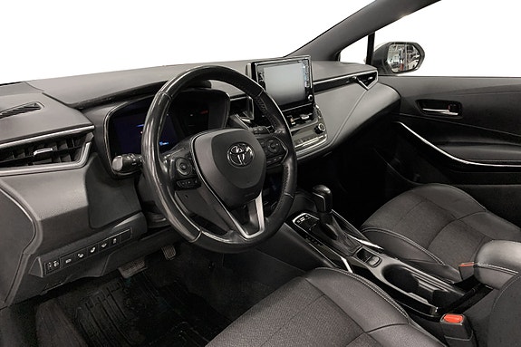 Toyota Corolla 8 of 13