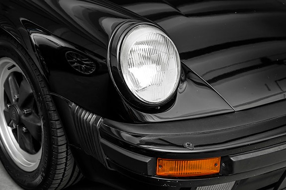 Porsche 911 6 of 30