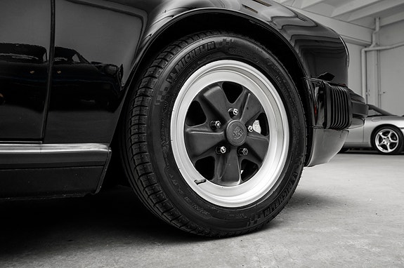 Porsche 911 23 of 30