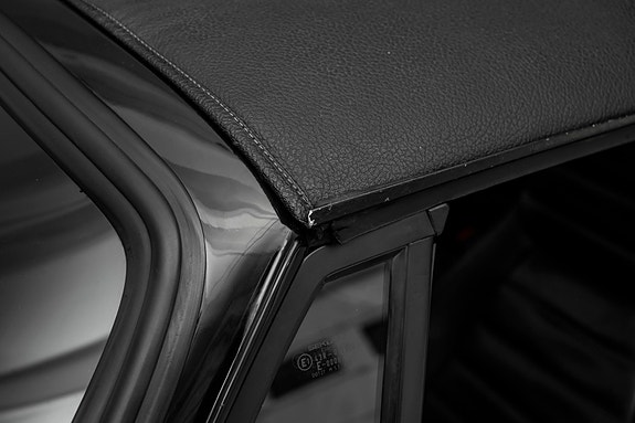 Porsche 911 14 of 30