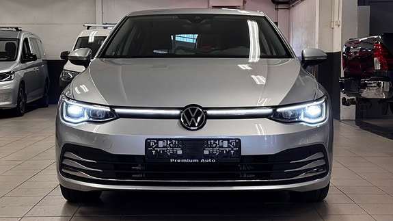 Volkswagen Golf VIII 12 of 30