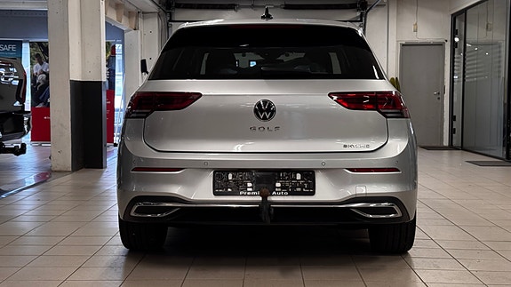 Volkswagen Golf VIII 8 of 30