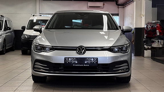 Volkswagen Golf VIII 11 of 30