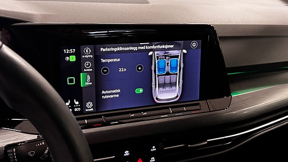 Volkswagen Golf VIII 29 of 30