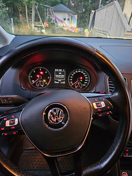 Volkswagen Sharan 8 of 12