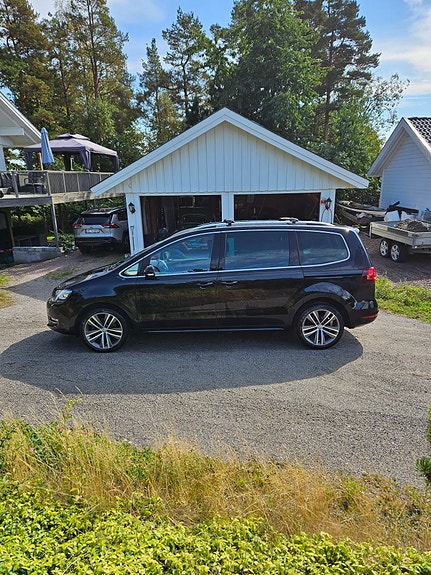 Volkswagen Sharan 3 of 12