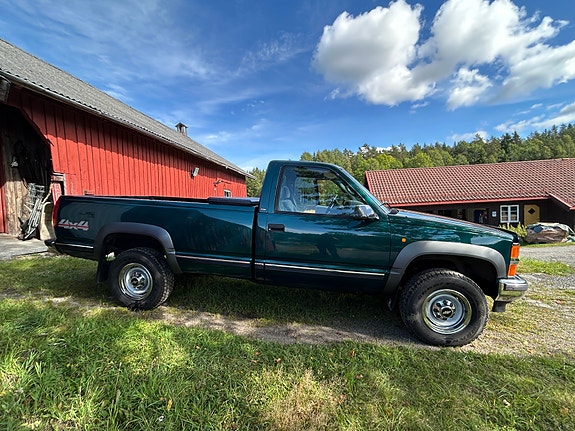Chevrolet Silverado 2500 24 of 29