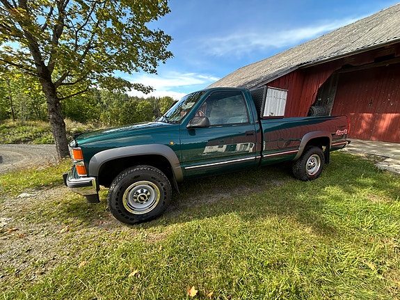 Chevrolet Silverado 2500 5 of 29