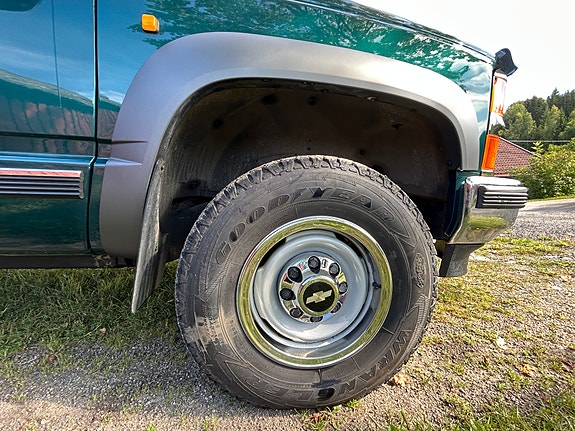 Chevrolet Silverado 2500 23 of 29