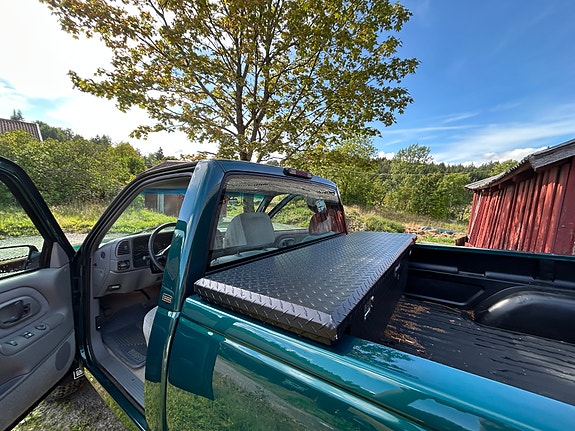Chevrolet Silverado 2500 12 of 29