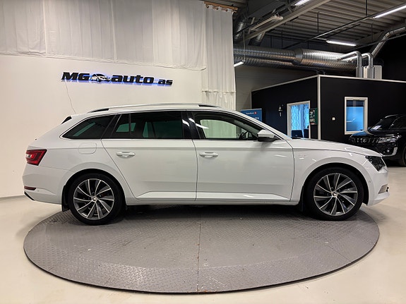 Skoda Superb 3 of 30