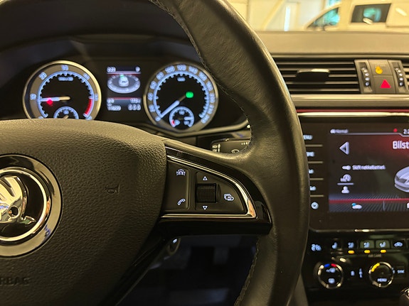 Skoda Superb 17 of 30