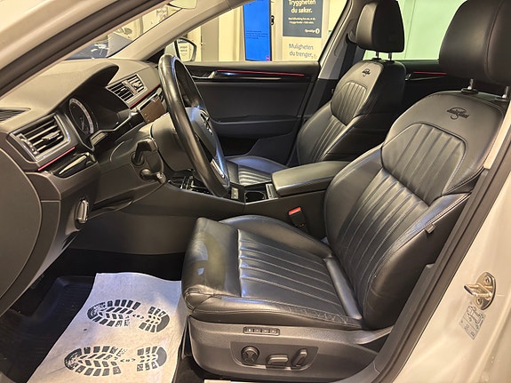 Skoda Superb 8 of 30