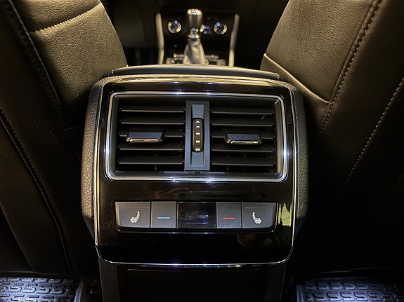 Skoda Superb 28 of 30
