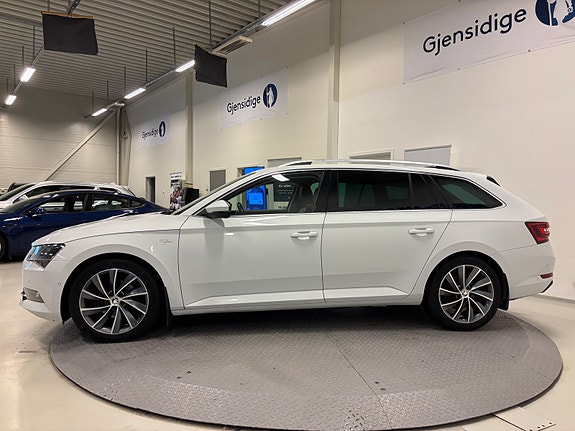 Skoda Superb 5 of 30