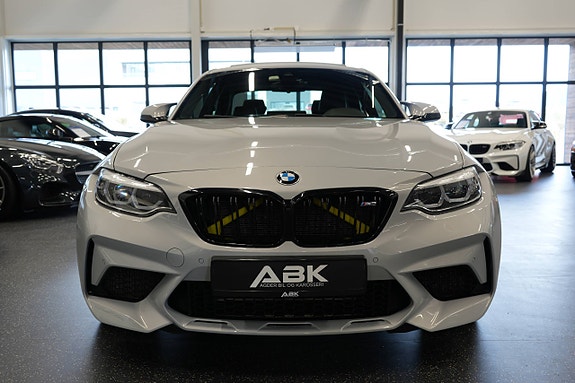 BMW M2 4 of 30