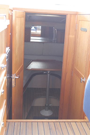 Marex 280 Holiday 2010 – velholdt og komfortabel familiebåt med Yanmar diesel 13 of 30