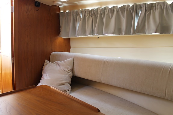 Marex 280 Holiday 2010 – velholdt og komfortabel familiebåt med Yanmar diesel 10 of 30