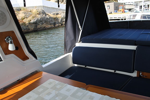 Marex 280 Holiday 2010 – velholdt og komfortabel familiebåt med Yanmar diesel 29 of 30