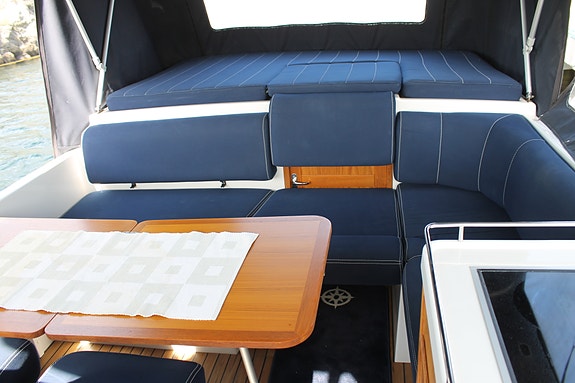 Marex 280 Holiday 2010 – velholdt og komfortabel familiebåt med Yanmar diesel 26 of 30