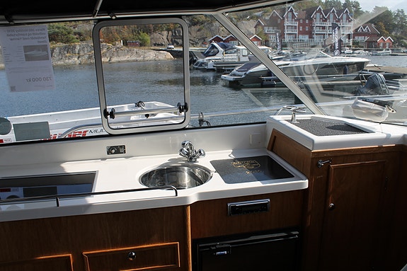 Marex 280 Holiday 2010 – velholdt og komfortabel familiebåt med Yanmar diesel 21 of 30