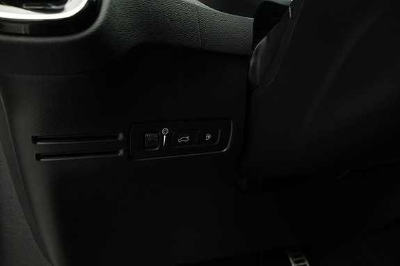 Volvo XC40 28 of 30