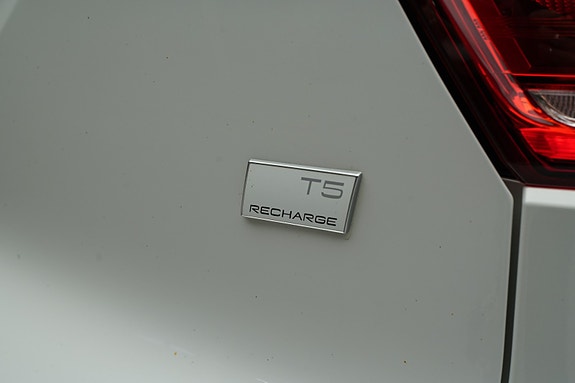 Volvo XC40 11 of 30
