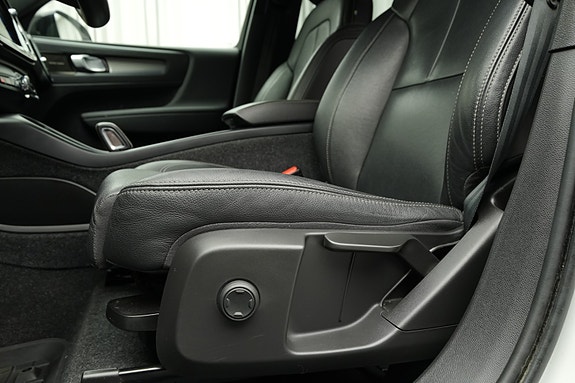 Volvo XC40 20 of 30