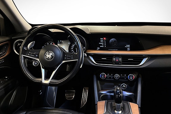 Alfa Romeo Stelvio 15 of 30
