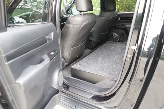 Toyota HiLux 16 of 20