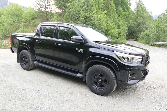 Toyota HiLux 5 of 20
