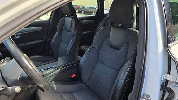 Volvo V90 15 of 23