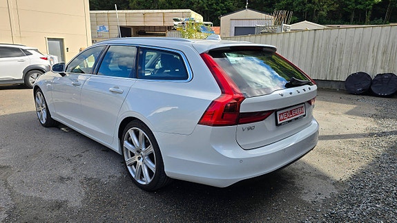Volvo V90 6 of 23
