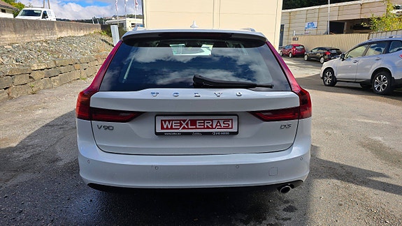 Volvo V90 8 of 23
