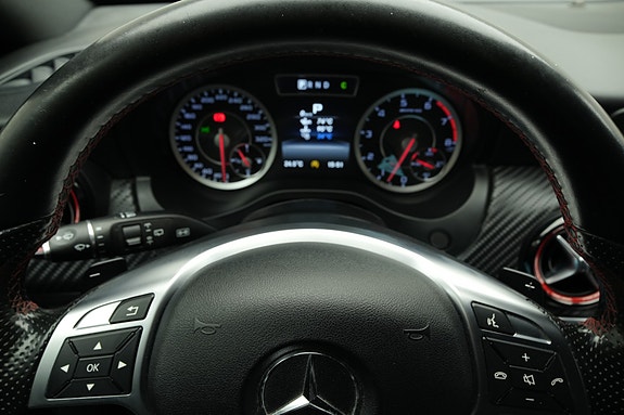 Mercedes-Benz A45 26 of 30