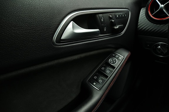 Mercedes-Benz A45 17 of 30