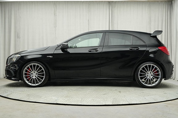 Mercedes-Benz A45 7 of 30