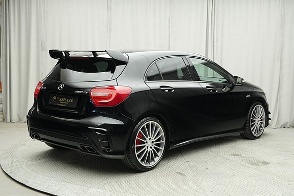 Mercedes-Benz A45 12 of 30