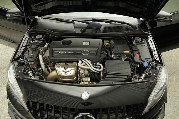 Mercedes-Benz A45 4 of 30