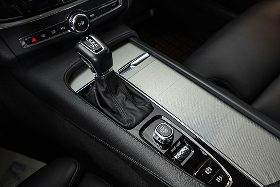 Volvo V90 17 of 24