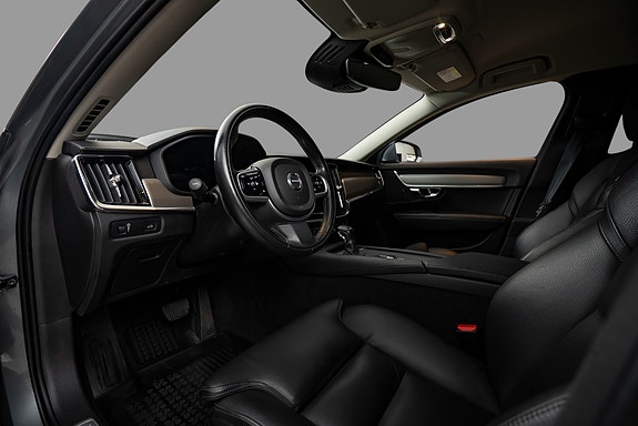 Volvo V90 10 of 24