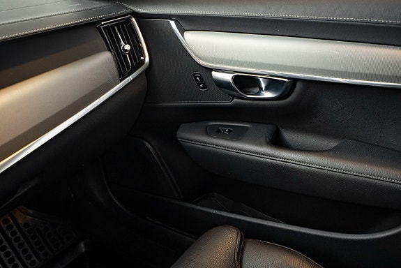 Volvo V90 22 of 24