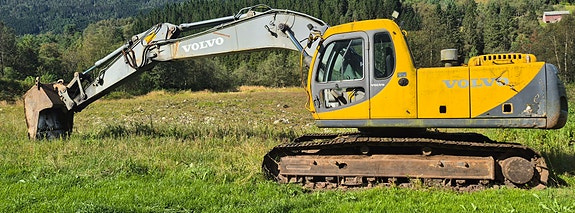 Volvo EC210 2 of 9