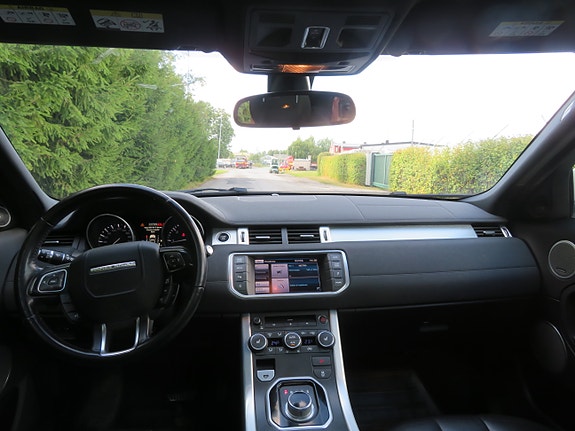 Land Rover Range Rover 27 of 30